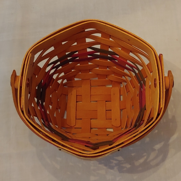 Longaberger Award Basket - Picture 3 of 15